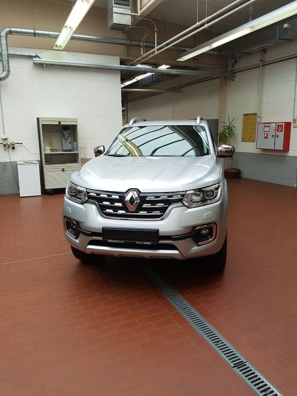 Renault Alaskan