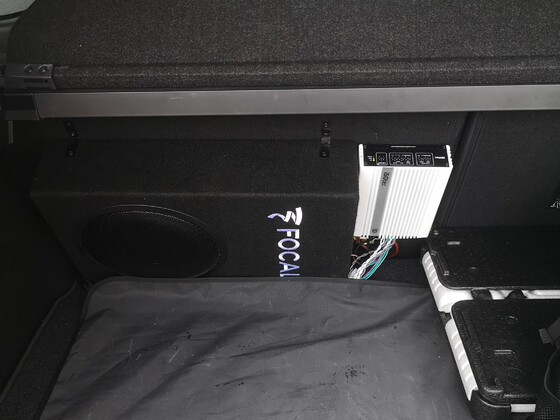 Alle Lautsprecher Focal Inklusive Subwoofer mit Isotec 5D Verstärker
