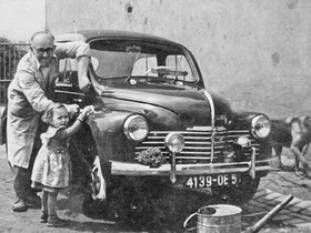 Renault 4CV